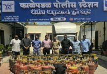 काळेपडळ पोलिसांचा धडाकेबाज छापा; १०३ गॅस सिलेंडरसह काळाबाजार करणारा जेरबंद.