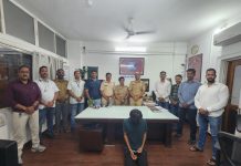 खुनातील आरोपीला मार्केटयार्ड पोलीस ठाणेच्या तपास पथकाने शिताफीने अवघ्या सहा तासात केले जेरबंद.