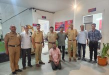 चंदननगर पोलिसांची धडाकेबाज कामगिरी : २ वर्षे फरार आरोपी नवी मुंबईतून ताब्यात.