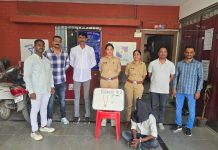 कामाच्या बहाण्याने घरात घुसून चोरी करणा-या परप्रांतीय आरोपीस मध्यप्रदेश मधून बिबवेवाडी पोलीसांनी ठोकल्या बेड्या.